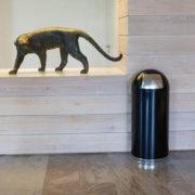 Rubbermaid Easy Push Bin 56L jäteastia musta - Image 2